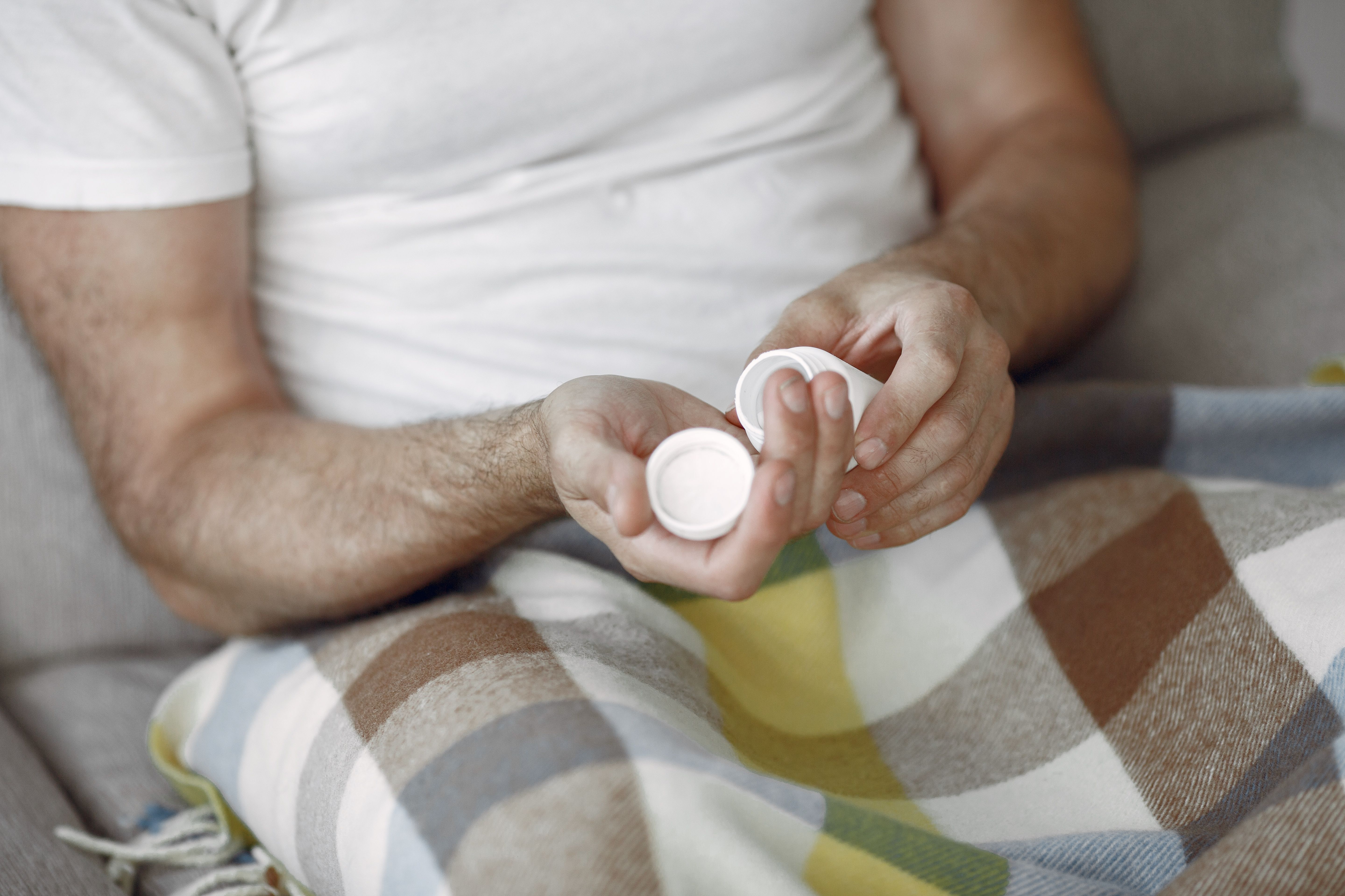 Extended-release melatonin research and sleep support 